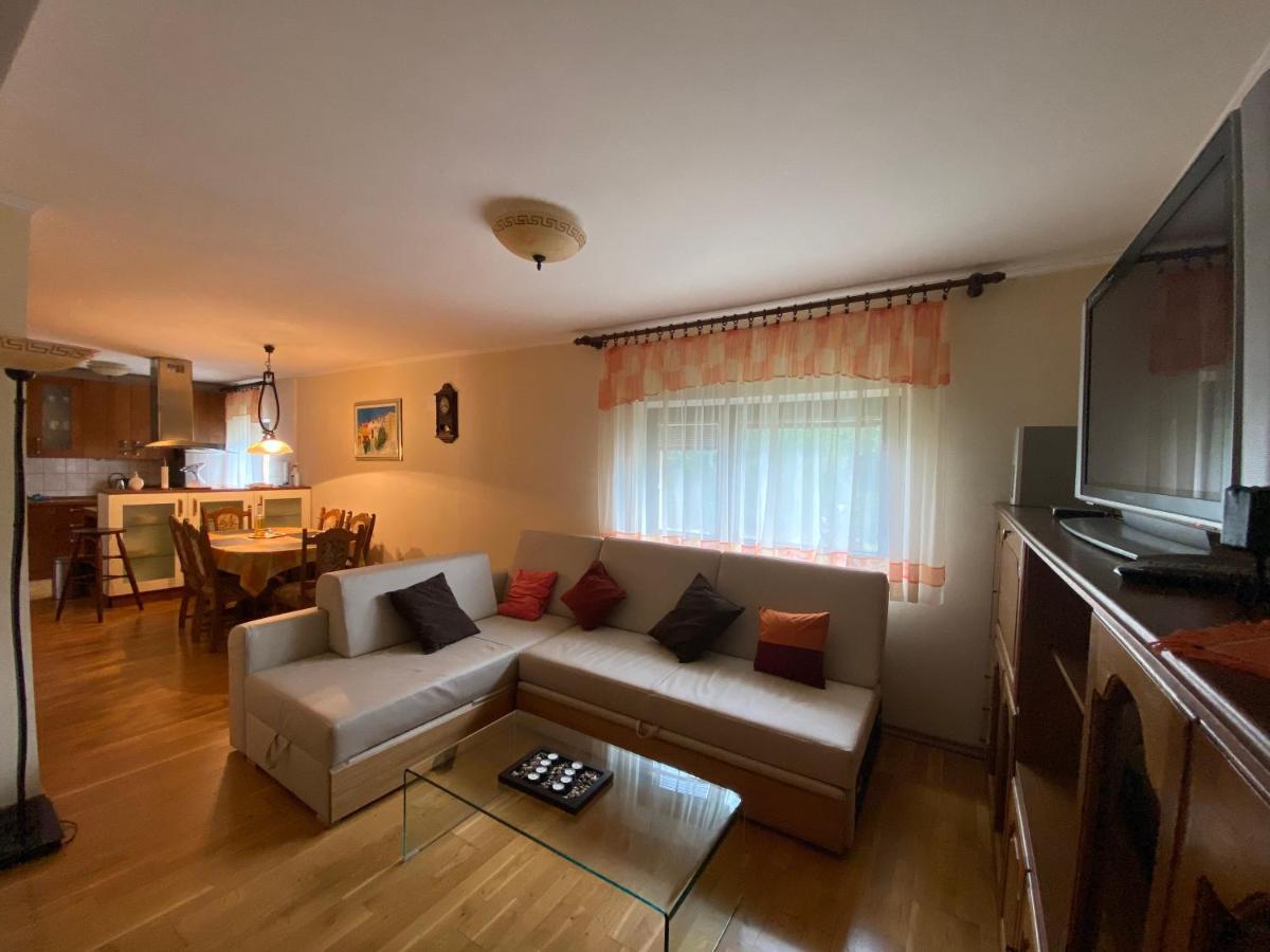Apartment Tody'S Fužine Eksteriør billede