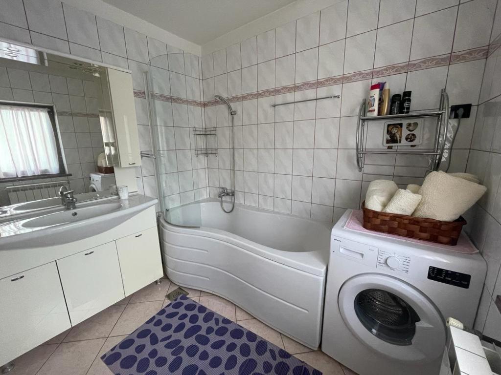 Apartment Tody'S Fužine Eksteriør billede